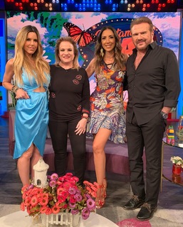 Cynthia Urias feet photo thumbnail