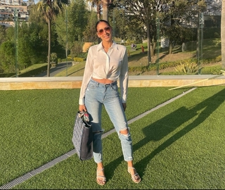 Cynthia Urias feet photo thumbnail