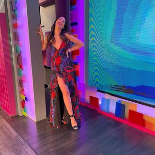 Cynthia Urias feet photo thumbnail