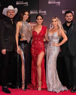 Cynthia Urias feet photo thumbnail