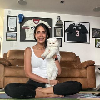 Cynthia Urias feet photo thumbnail