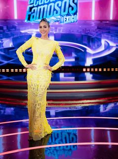 Cynthia Urias feet photo thumbnail