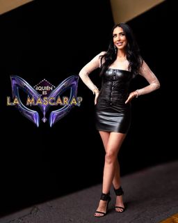 Cynthia Urias feet photo 1