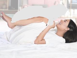 Cyrine AbdelNour feet photo thumbnail