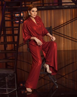 Cyrine AbdelNour feet photo thumbnail