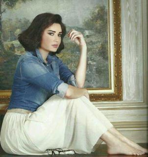 Cyrine AbdelNour feet photo thumbnail