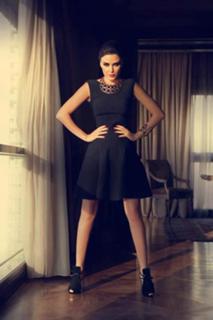 Cyrine AbdelNour feet photo thumbnail
