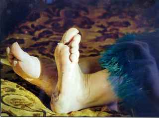 Cécile Bois feet photo 2