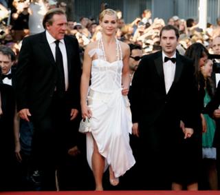 Cécile de France feet photo thumbnail