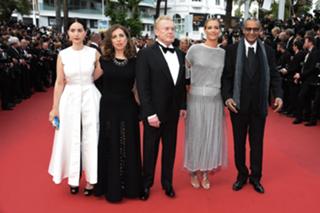 Cécile de France feet photo thumbnail