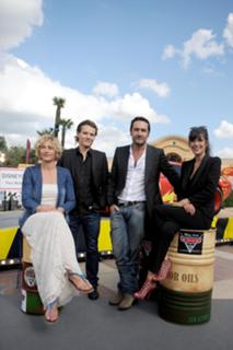 Cécile de France feet photo thumbnail