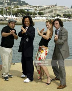 Cécile de France feet photo thumbnail