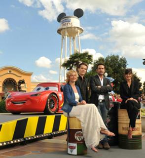 Cécile de France feet photo thumbnail