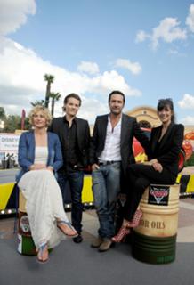 Cécile de France feet photo thumbnail