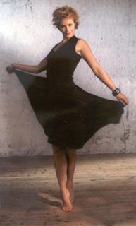 Cécile de France feet photo thumbnail