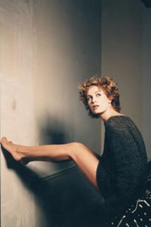 Cécile de France feet photo thumbnail