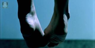 Cécile de France feet photo thumbnail