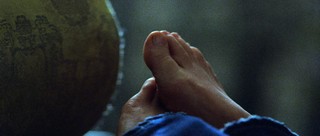 Cécile de France feet photo thumbnail