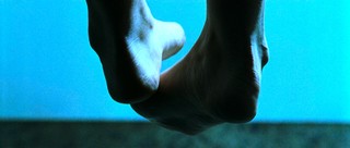 Cécile de France feet photo thumbnail