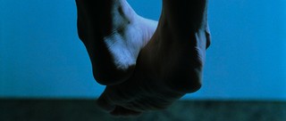 Cécile de France feet photo thumbnail