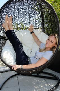 Cécile de Ménibus feet photo thumbnail