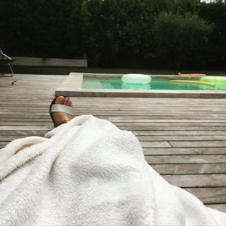 Cécile de Ménibus feet photo thumbnail