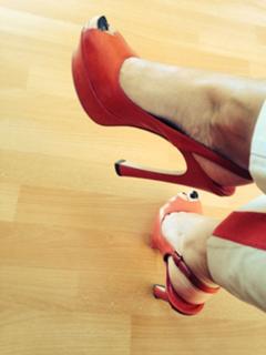 Cécile de Ménibus feet photo thumbnail