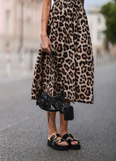 Céline Bethmann feet photo 13