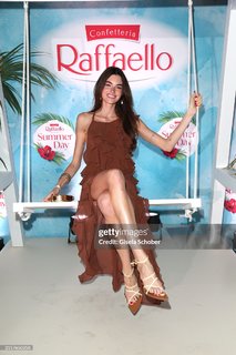 Céline Bethmann feet photo 16