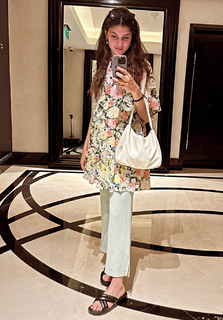 Céline Dept feet photo thumbnail