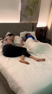 Céline Dept feet photo thumbnail