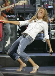 Céline Dion feet photo thumbnail