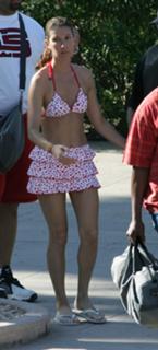 Céline Dion feet photo thumbnail