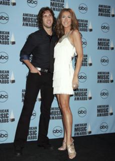 Céline Dion feet photo thumbnail