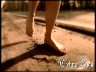 Céline Dion feet photo thumbnail