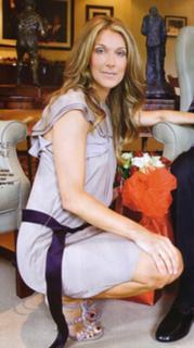 Céline Dion feet photo thumbnail
