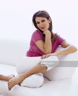 Céline Dion feet photo thumbnail