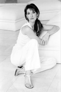 Céline Dion feet photo thumbnail