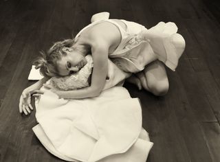 Céline Dion feet photo thumbnail