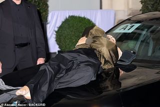 Céline Dion feet photo 10