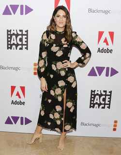 D'Arcy Carden feet photo 11