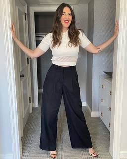 D'Arcy Carden feet photo 19