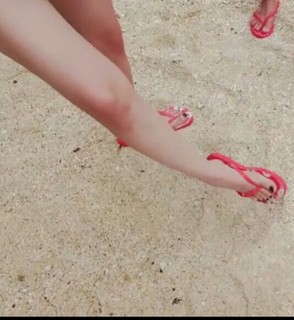 Da-Hyeon Kim feet photo thumbnail