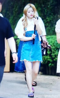 Da-Hyeon Kim feet photo thumbnail