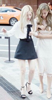 Da-Hyeon Kim feet photo thumbnail