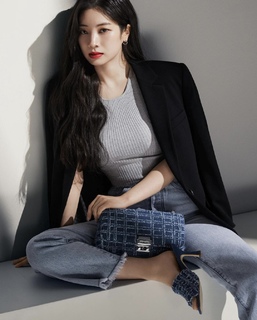 Da-Hyeon Kim feet photo thumbnail