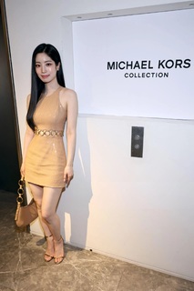 Da-Hyeon Kim feet photo thumbnail