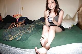 Dae Is Dead feet photo thumbnail