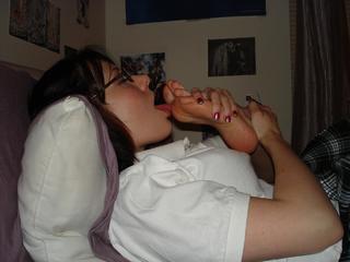 Dae Is Dead feet photo thumbnail