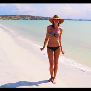 Dafne Fernández feet photo thumbnail